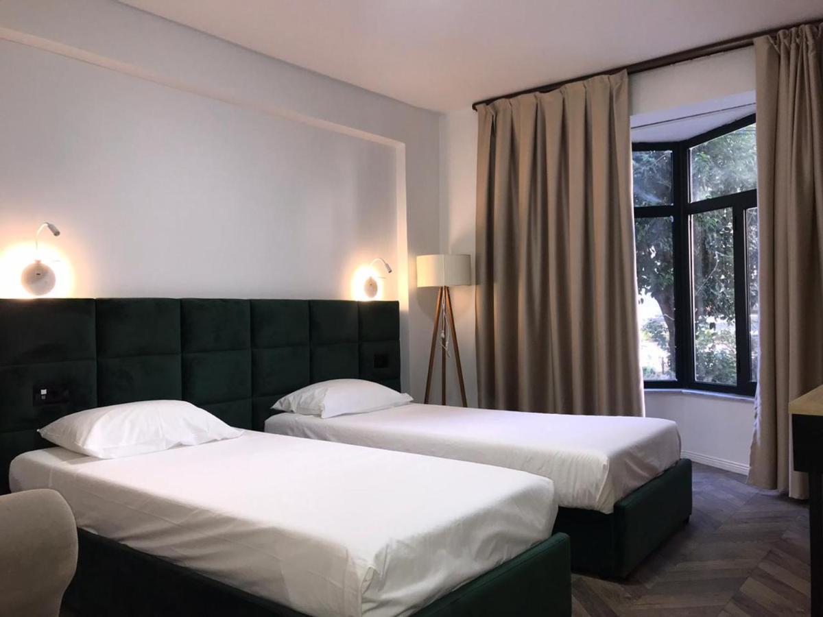 Hotel Lido Durrës Buitenkant foto