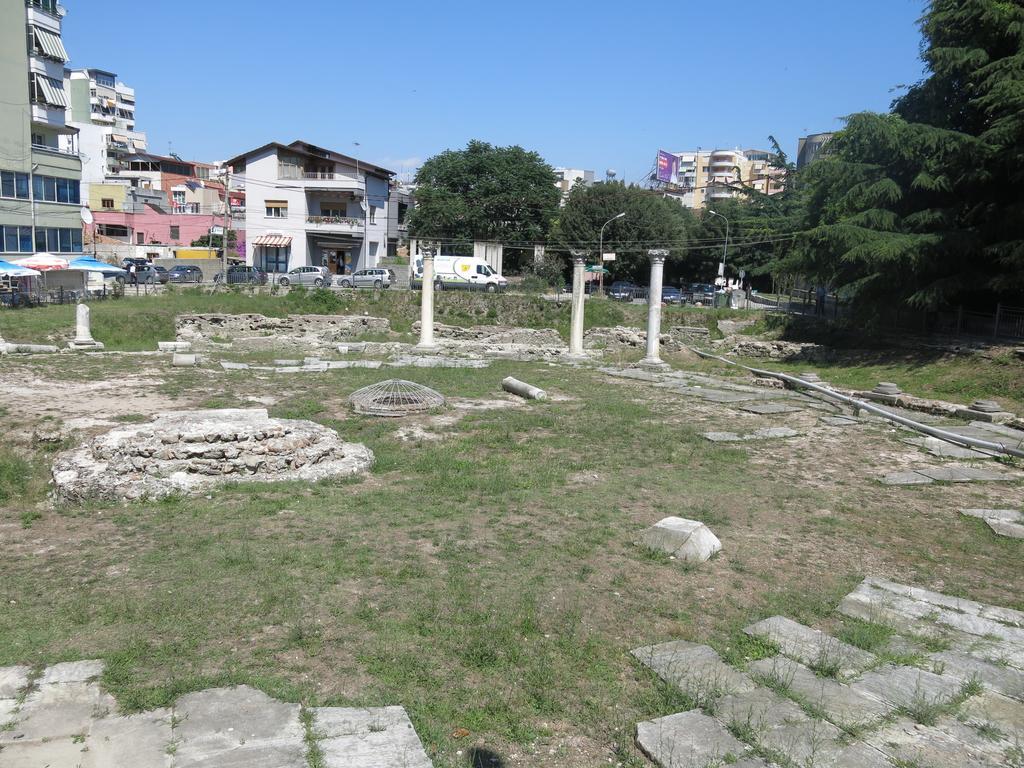 Hotel Lido Durrës Buitenkant foto
