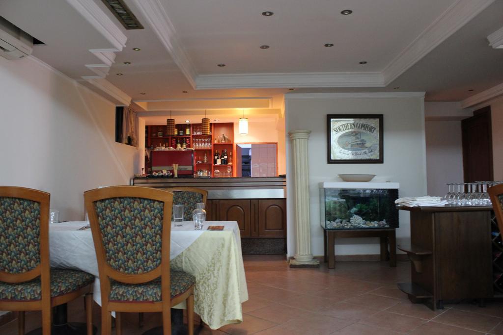 Hotel Lido Durrës Buitenkant foto